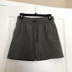 Athleta Expedition Skort - Size 4